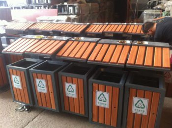 钢木分类垃圾桶组装